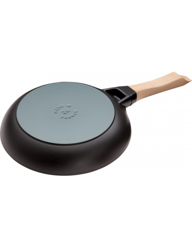 Staub Gietijzeren Koekenpan 24 cm met houten steel